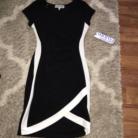 Almost Famous Dresses & Skirts - Super flattering Black Dress